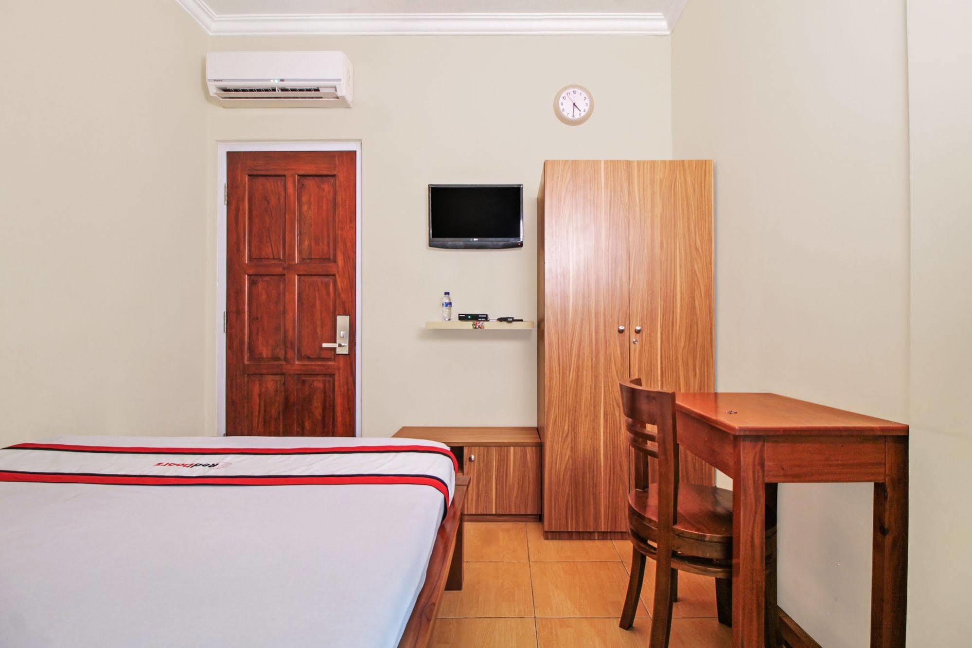 Reddoorz @ Kwitang Otel Cakarta Dış mekan fotoğraf