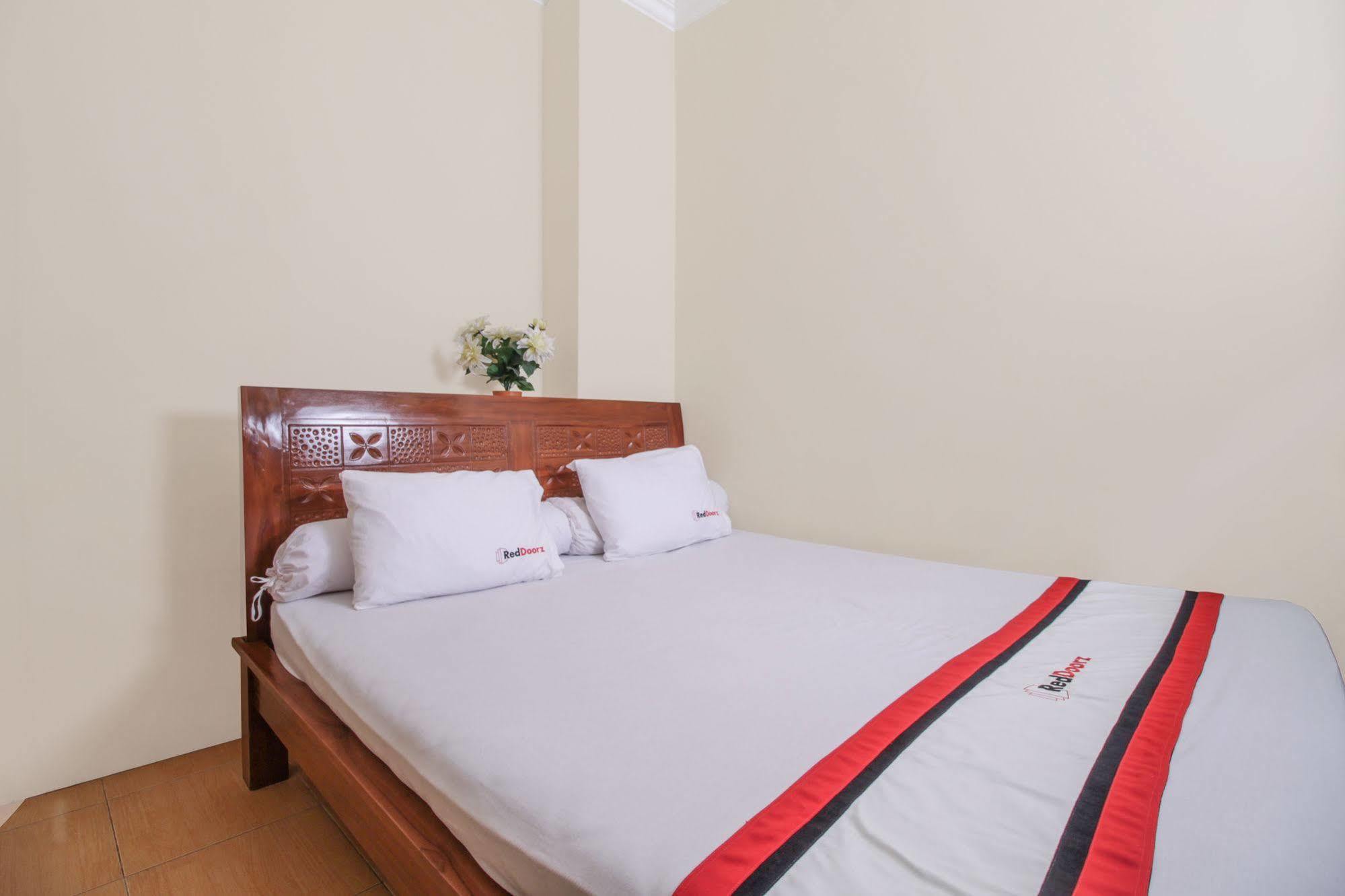 Reddoorz @ Kwitang Otel Cakarta Dış mekan fotoğraf