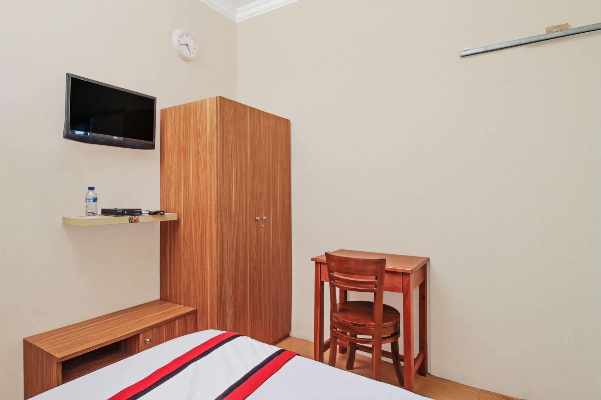 Reddoorz @ Kwitang Otel Cakarta Dış mekan fotoğraf