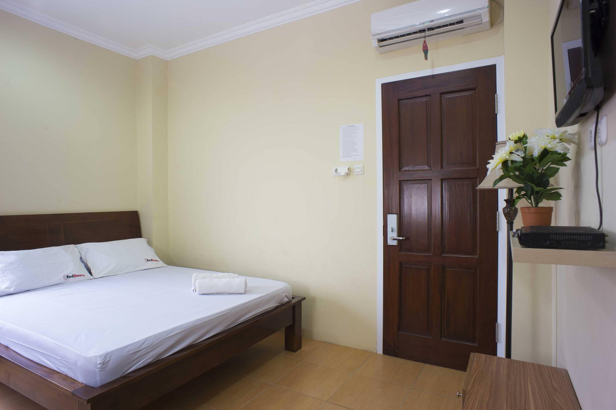 Reddoorz @ Kwitang Otel Cakarta Dış mekan fotoğraf