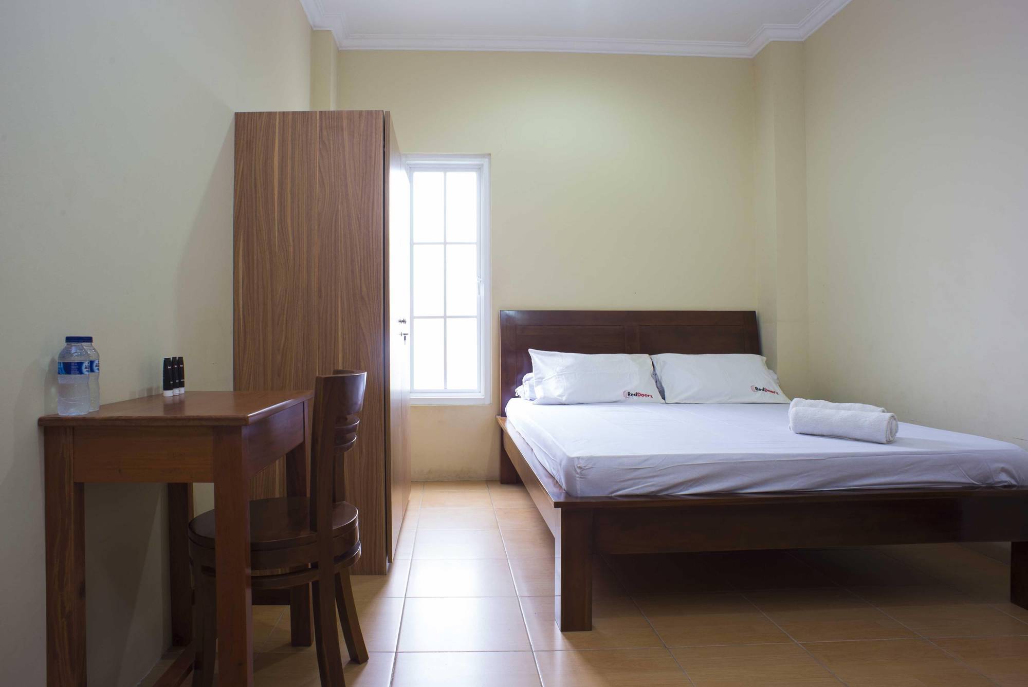 Reddoorz @ Kwitang Otel Cakarta Dış mekan fotoğraf